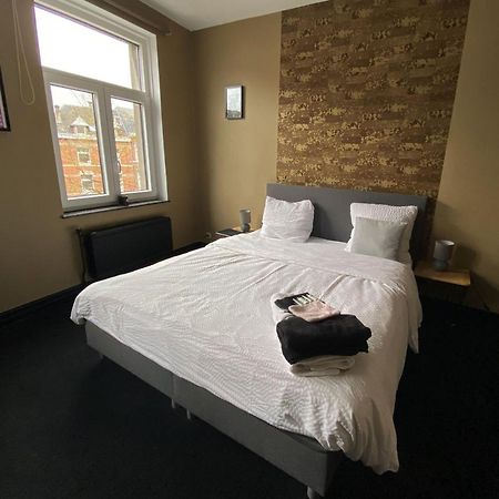 Les chambres du Franc'off Spa Extérieur photo