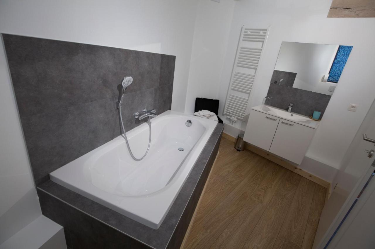 Les chambres du Franc'off Spa Extérieur photo