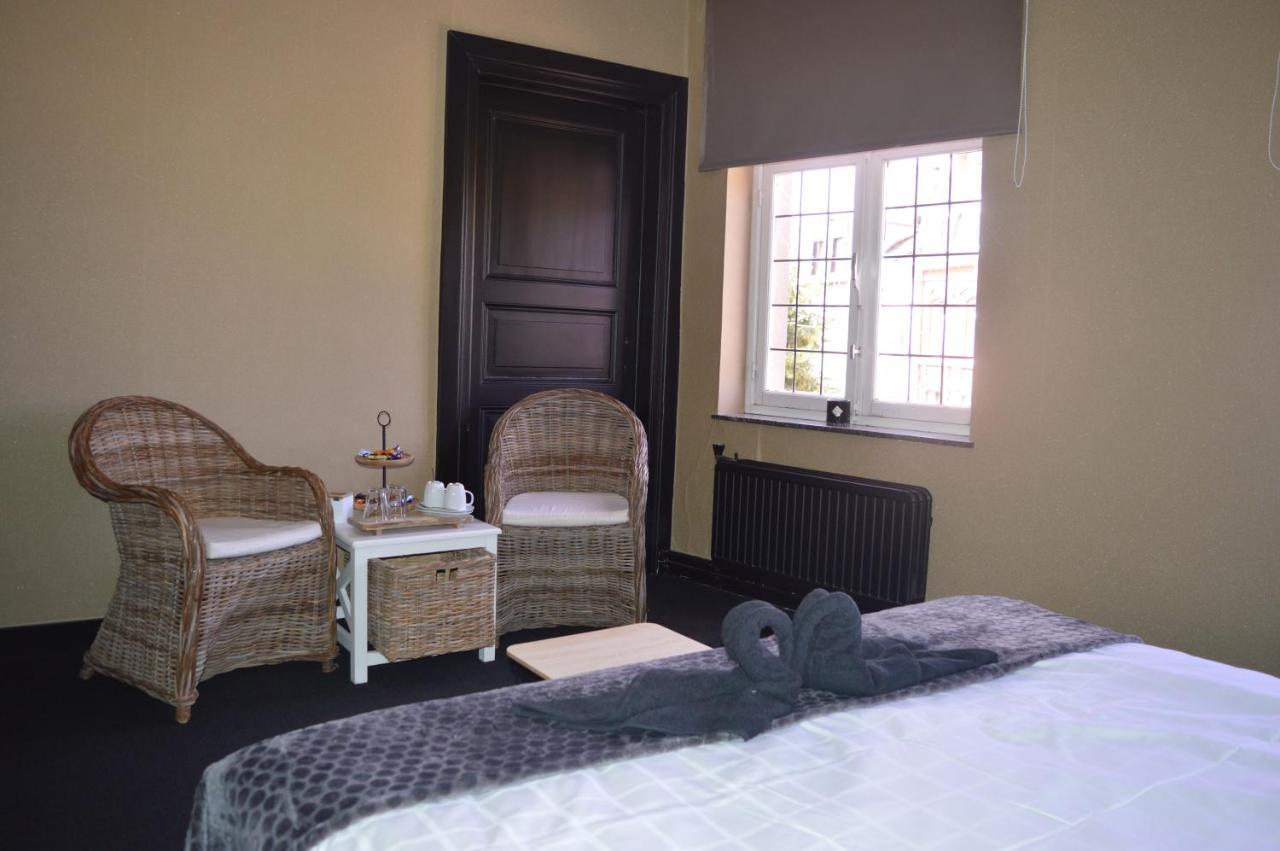 Les chambres du Franc'off Spa Extérieur photo