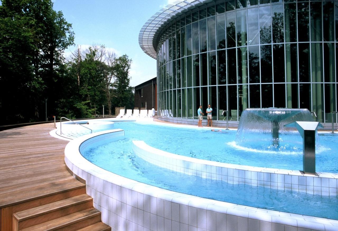 Les chambres du Franc'off Spa Extérieur photo