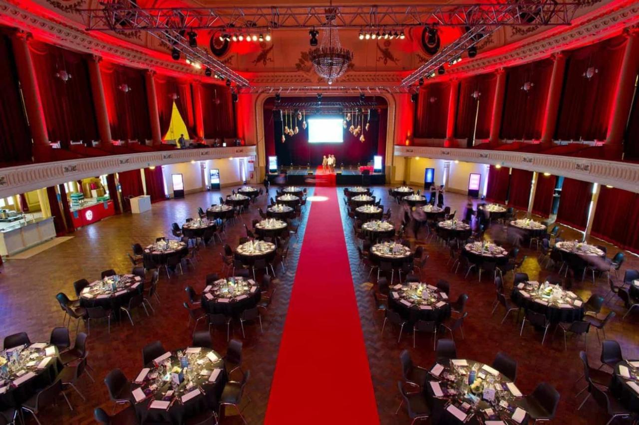 Les chambres du Franc'off Spa Extérieur photo